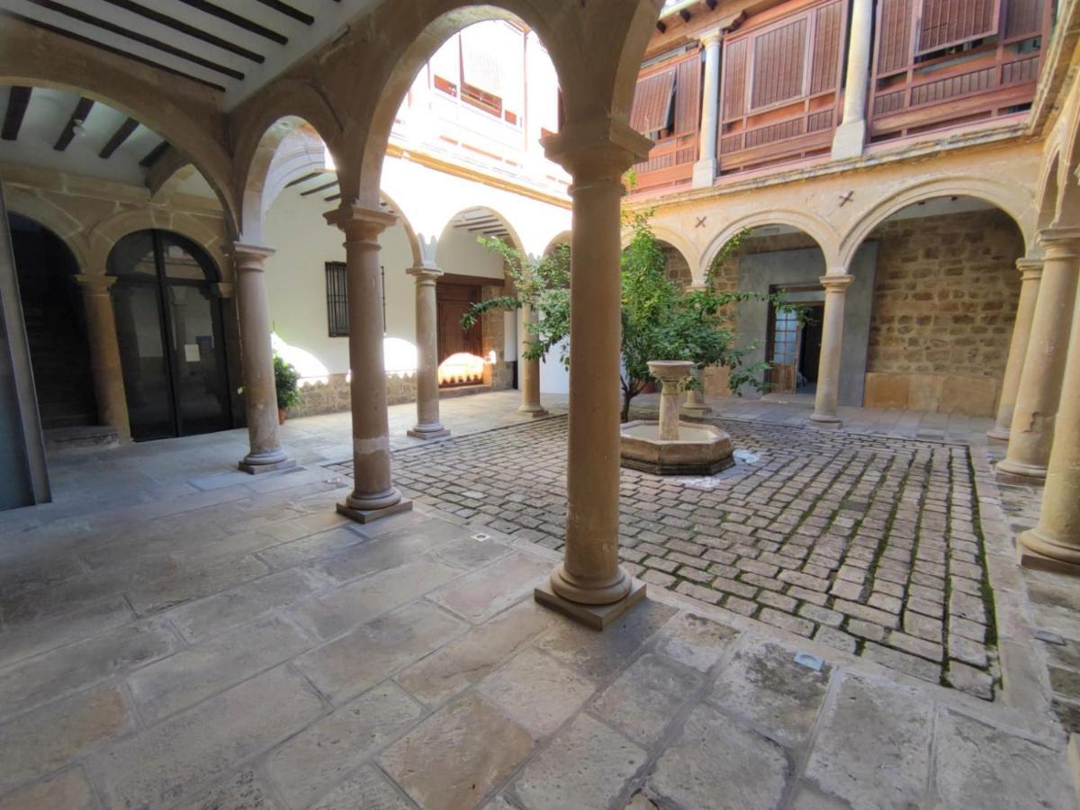 Luz Del Renacimiento Ubeda Apartment Екстериор снимка