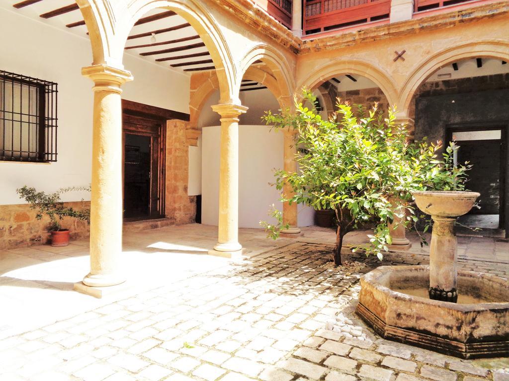 Luz Del Renacimiento Ubeda Apartment Екстериор снимка